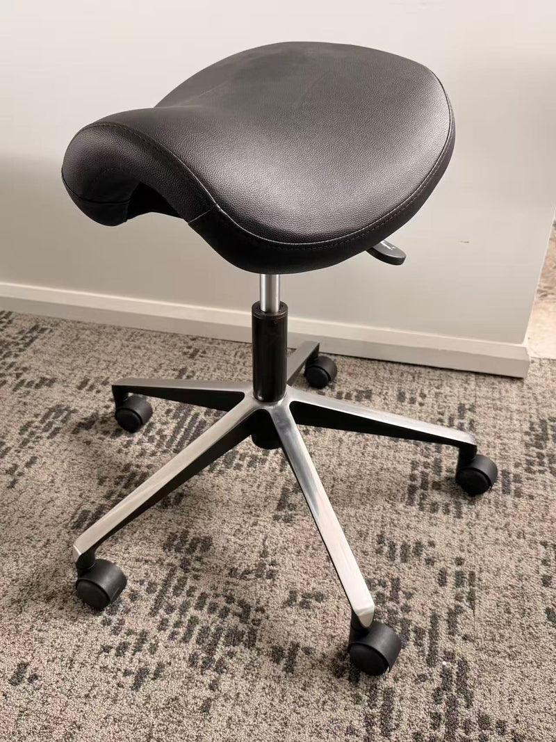SADDLE SEAT