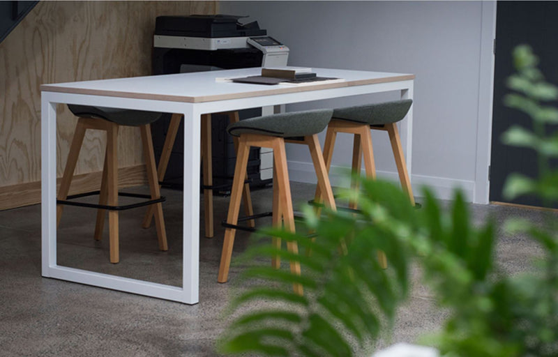 Pala Stool PP Seat