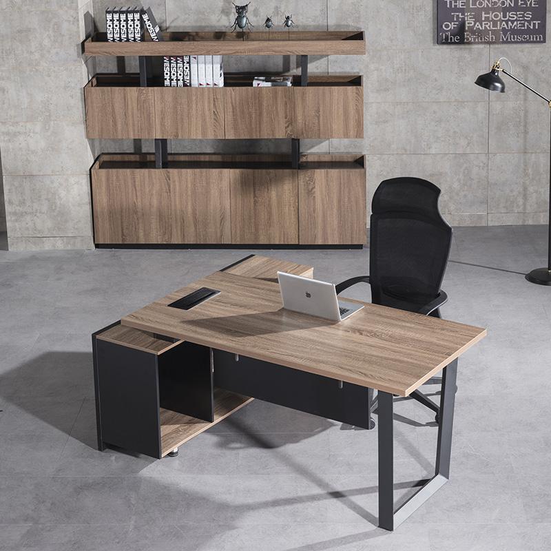 ADRIANO Executive Desk 